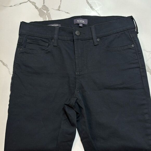 NYDJ | Marilyn Crop Black Denim Summer Capris JEAN - Picture 5 of 12